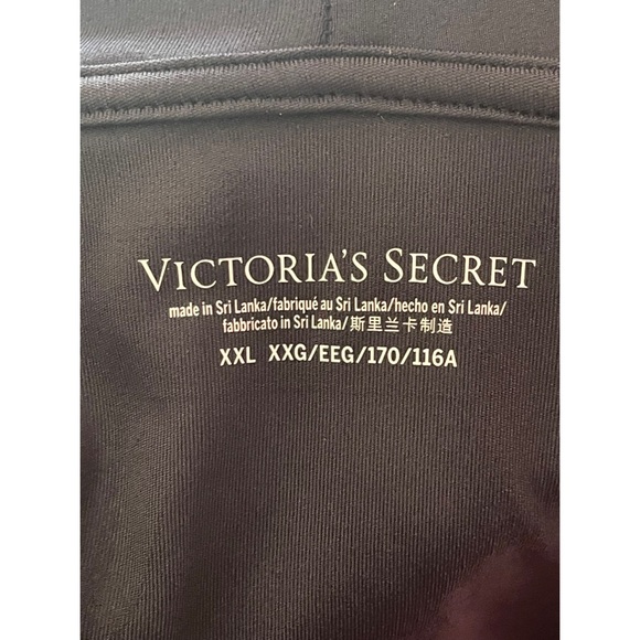 Victoria’s Secret Essential Long-Sleeve Hoodie - Picture 3 of 4